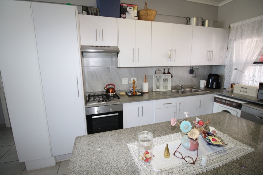 2 Bedroom Property for Sale in Island View Western Cape